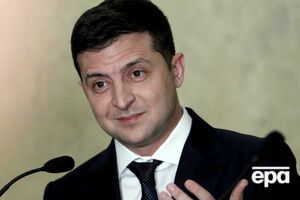 18% опрошенных считают, что Зеленский должен баллотироваться на второй президентский сроr