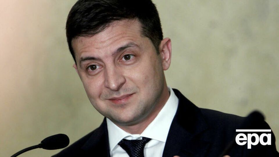 18% опитаних вважають, що Зеленський має балотуватися на другий президентський срок