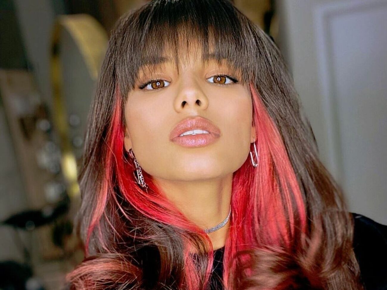 Michelle Andrade народилася 1996 року в Кочабамбі (Болівія). Її мати&nbsp;&ndash; українка, а батько&nbsp;&ndash; болівієць