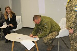 Новая система наград – часть национальной милитарной идентичности, отметил Залужный