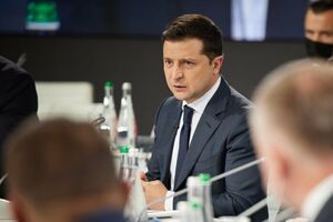 Рішення Зеленський (на фото) ухвалив після доповіді Данілова