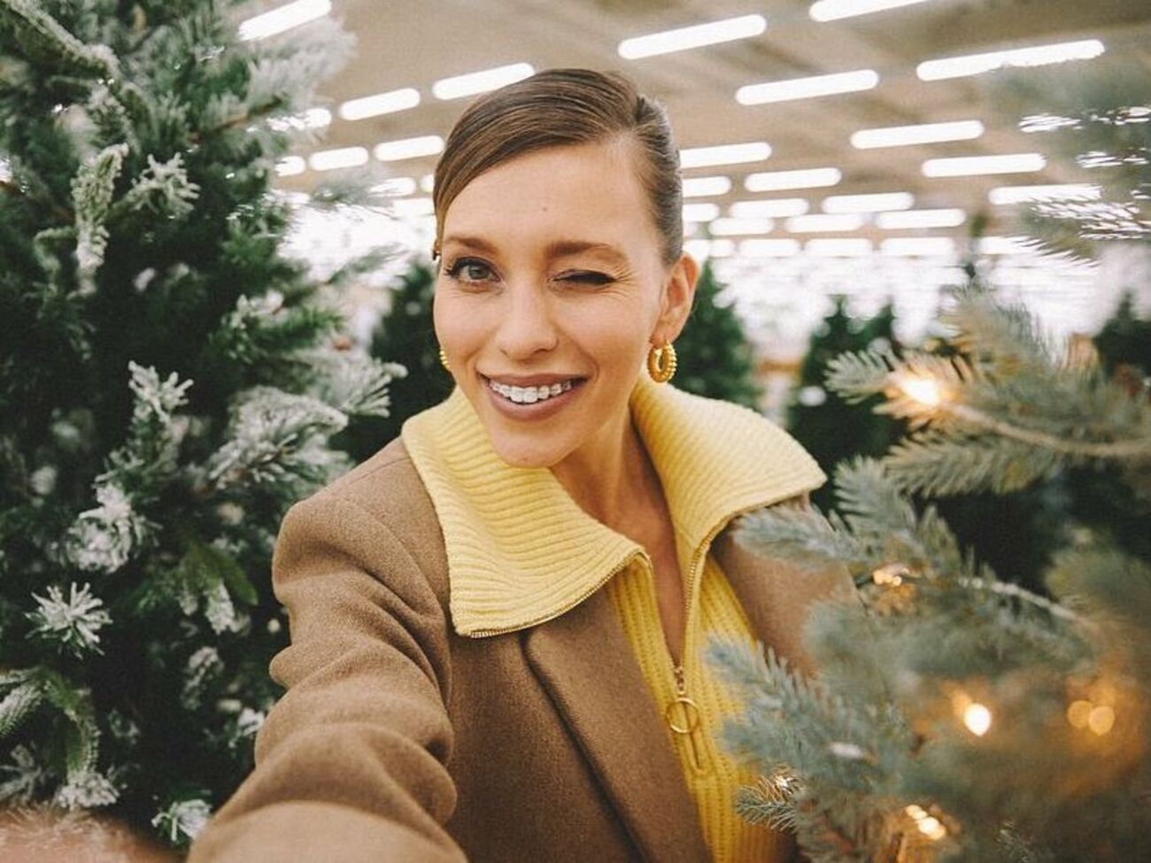 Регина Тодоренко выложила ролик со своим отцом и матерью на отдыхе