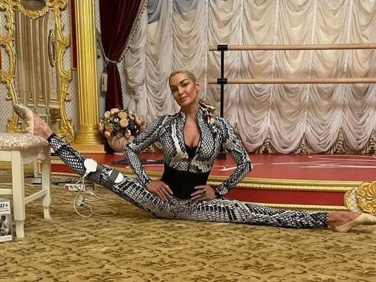 Волочкова подписала фото на английском языке, допустив ошибку в написании слова "merry"