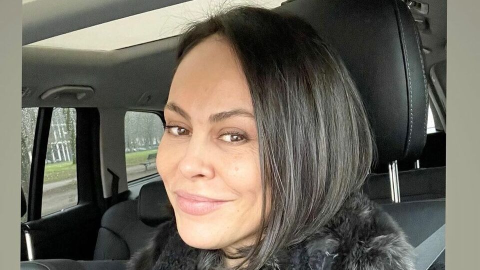На фото Наталья Кличко позирует в компании двух сыновей и дочери