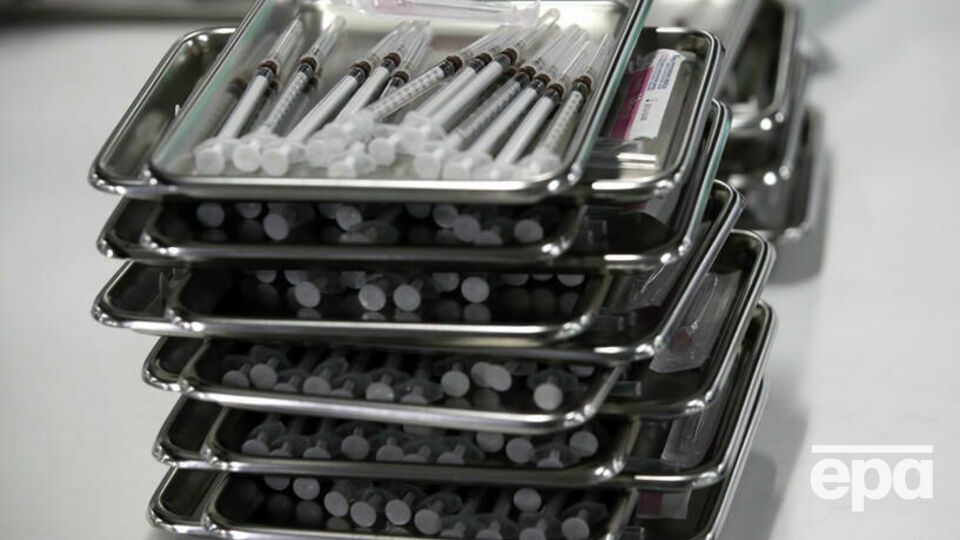 В Украине вакцинировано более 40% взрослого населения
