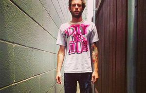 Элдену было четыре месяца, когда его родители за $200 согласились на его участие в съемках для обложки Nirvana