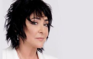 58-летняя Лолита Милявская обнародовала видео, на котором соглашается на добровольный "досмотр"