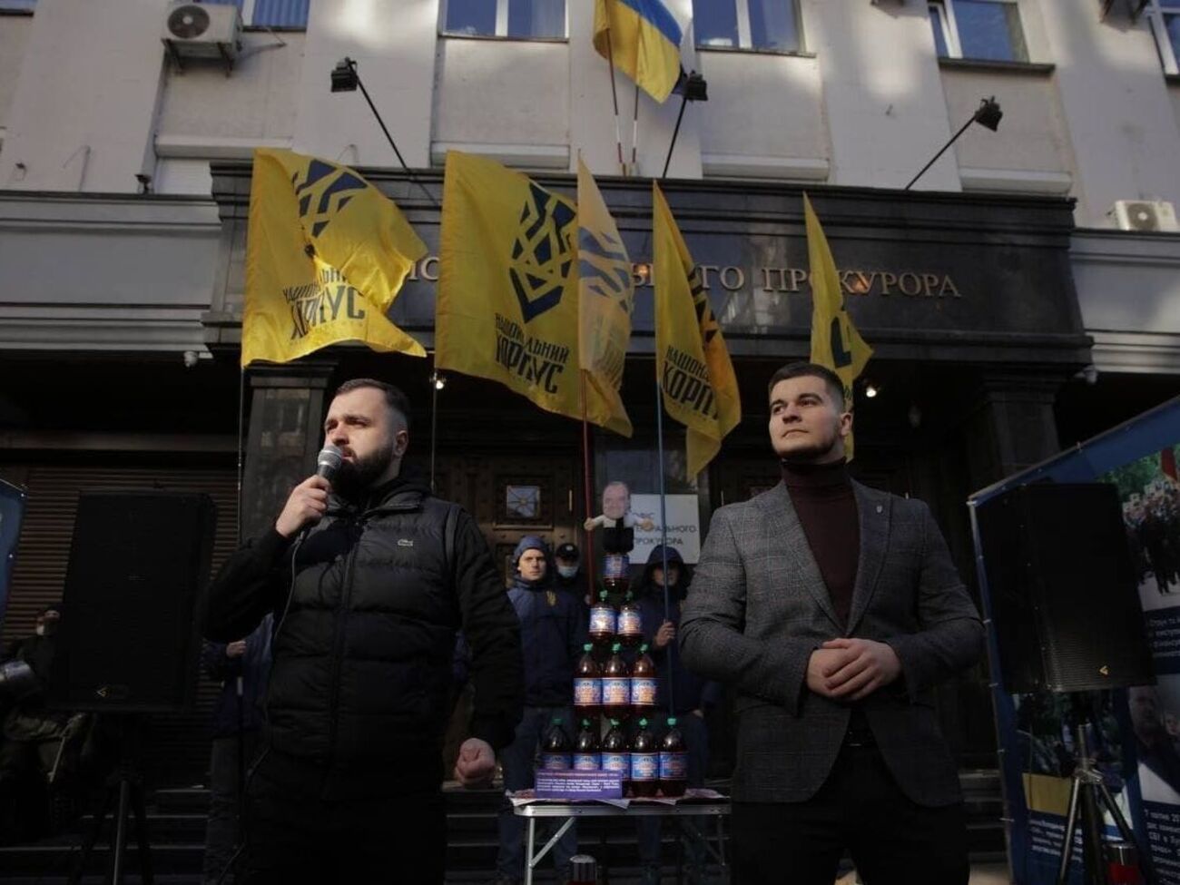 Кириллов (слева): Родную страну я покидать не собираюсь