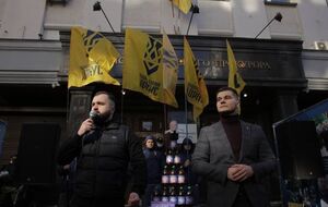 Кириллов (слева): Родную страну я покидать не собираюсь