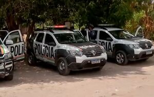 Поліція вже затримала більш як 10 людей