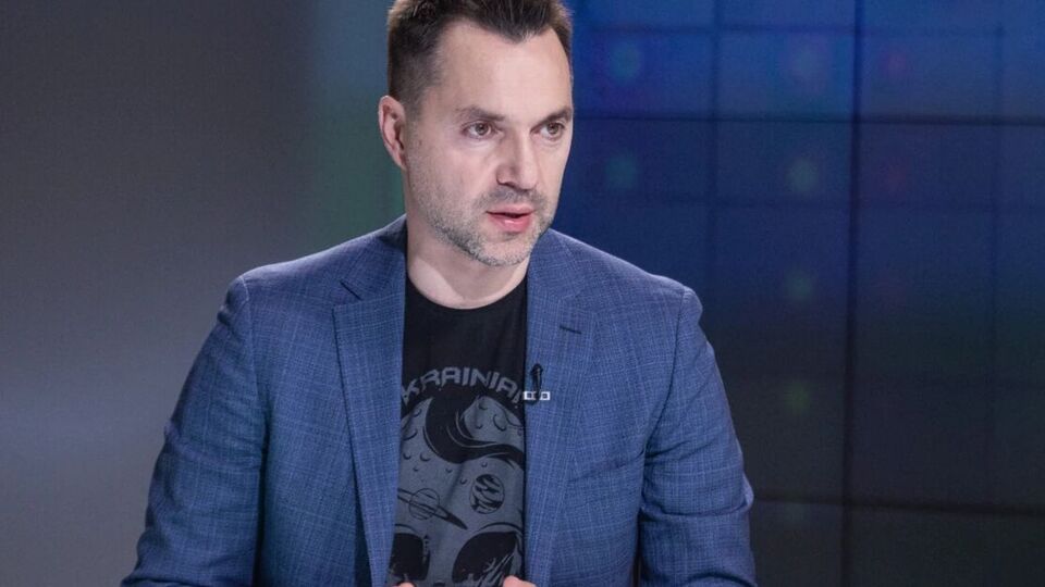 Арестович наголосив, що конфлікт на Донбасі окупанти намагаються показати як внутрішній