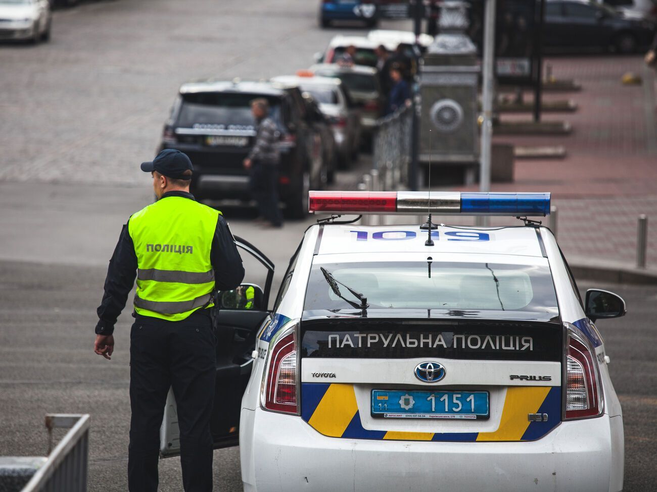 Середня зарплата патрульного поліцейського становить приблизно 13 тис. грн, ідеться у зверненні, опублікованому журналісткою