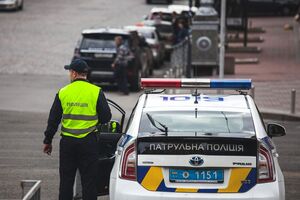 Середня зарплата патрульного поліцейського становить приблизно 13 тис. грн, ідеться у зверненні, опублікованому журналісткою