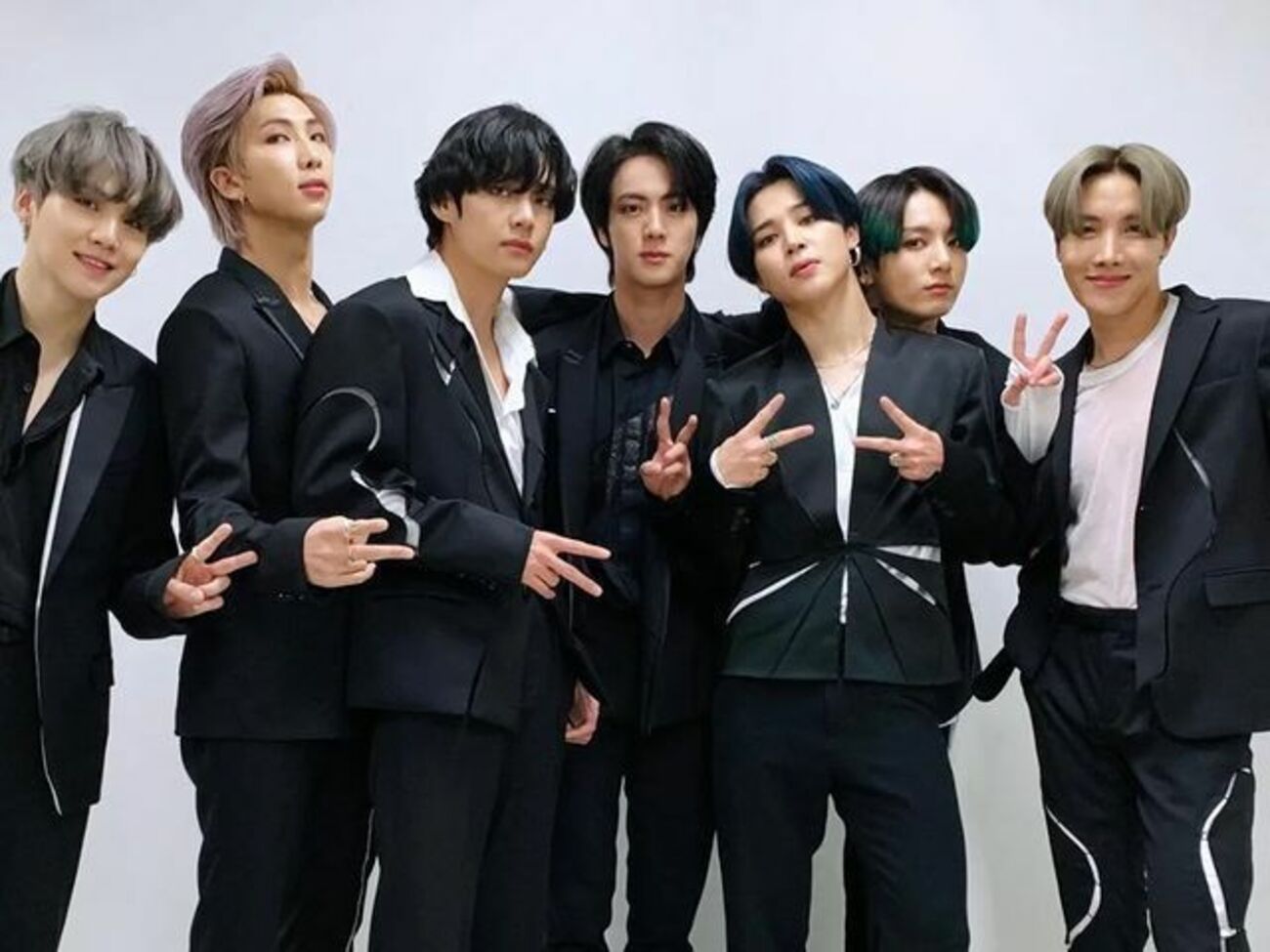 Участники BTS заразились коронавирусом во время тура по США