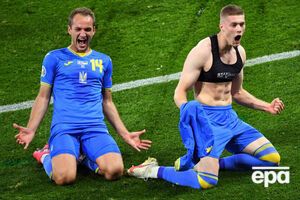Довбик (праворуч) – наймолодший автор забитого гола в історії збірної України на чемпіонатах Європи з футболу