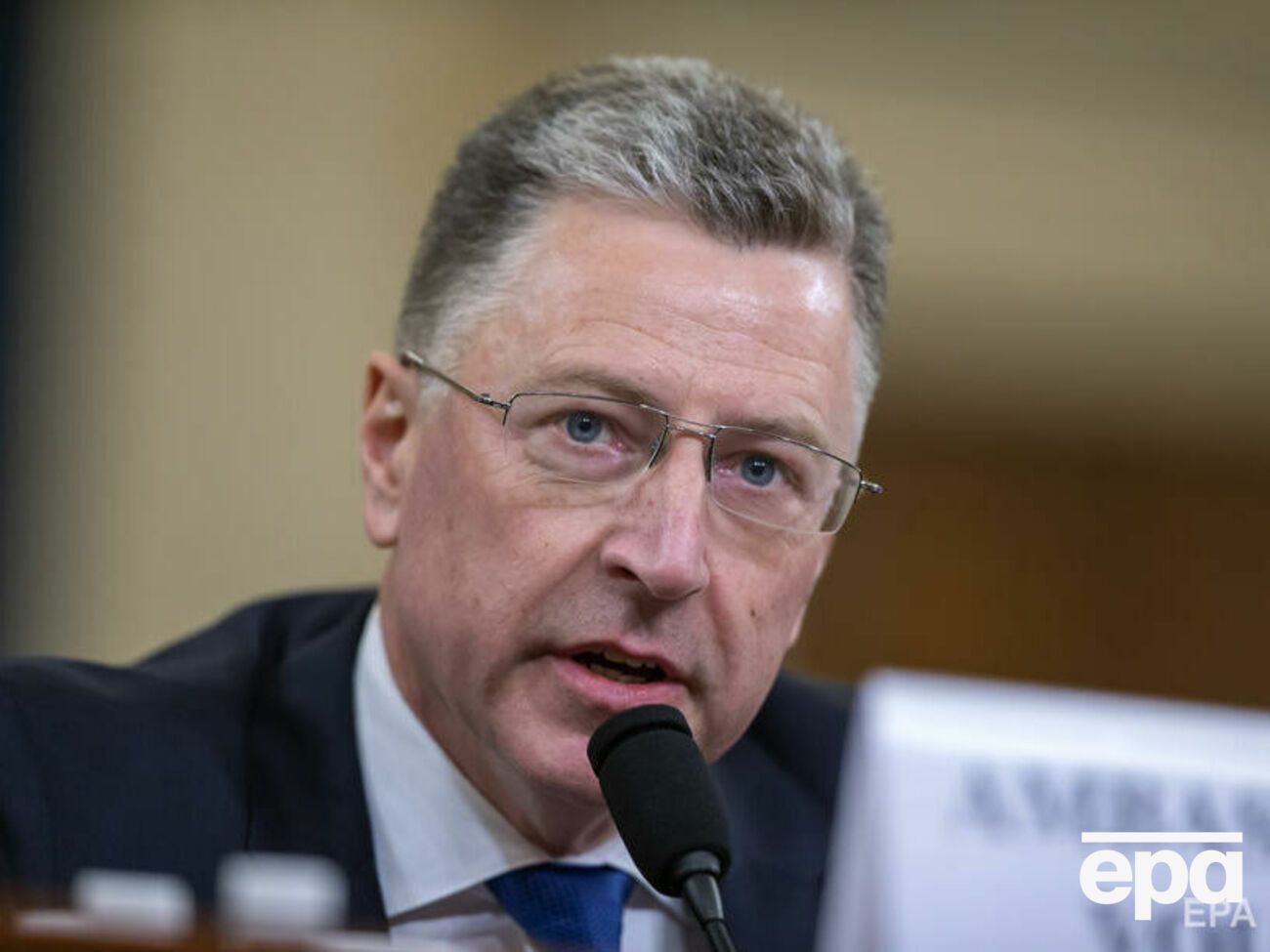 Волкер: Путин начал войну и может ее остановить