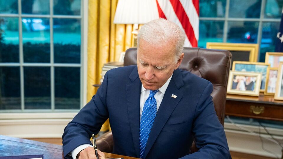 Байден схвалив оборонний бюджет США на 2022 рік в розмірі приблизно $770 млрд