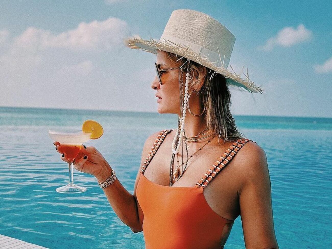 Юлия Пятова написала, что сегодня последний день ее отдыха с семьей на островах