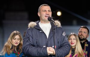 Кличко: С хорошим настроением встречаем новый 2222-й год