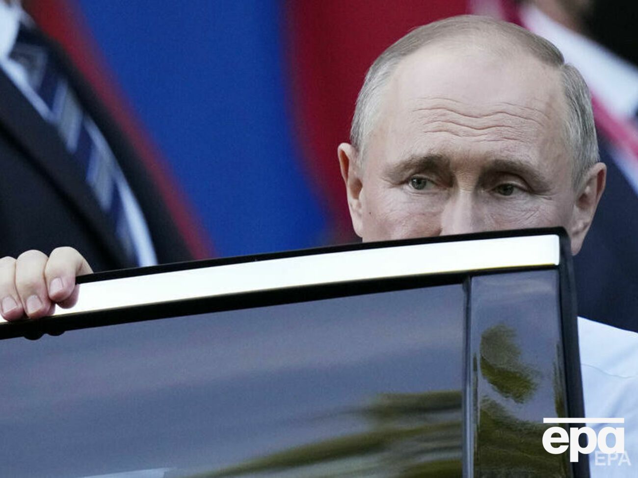 Путин заявил, что действия Москвы будут зависеть "от безусловного обеспечения безопасности России"