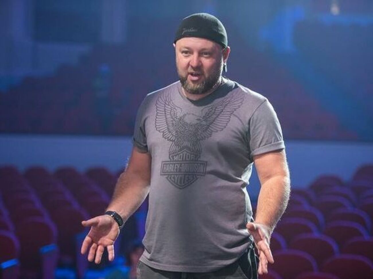 Пикалов исполняет роли Януковича и Коломойского