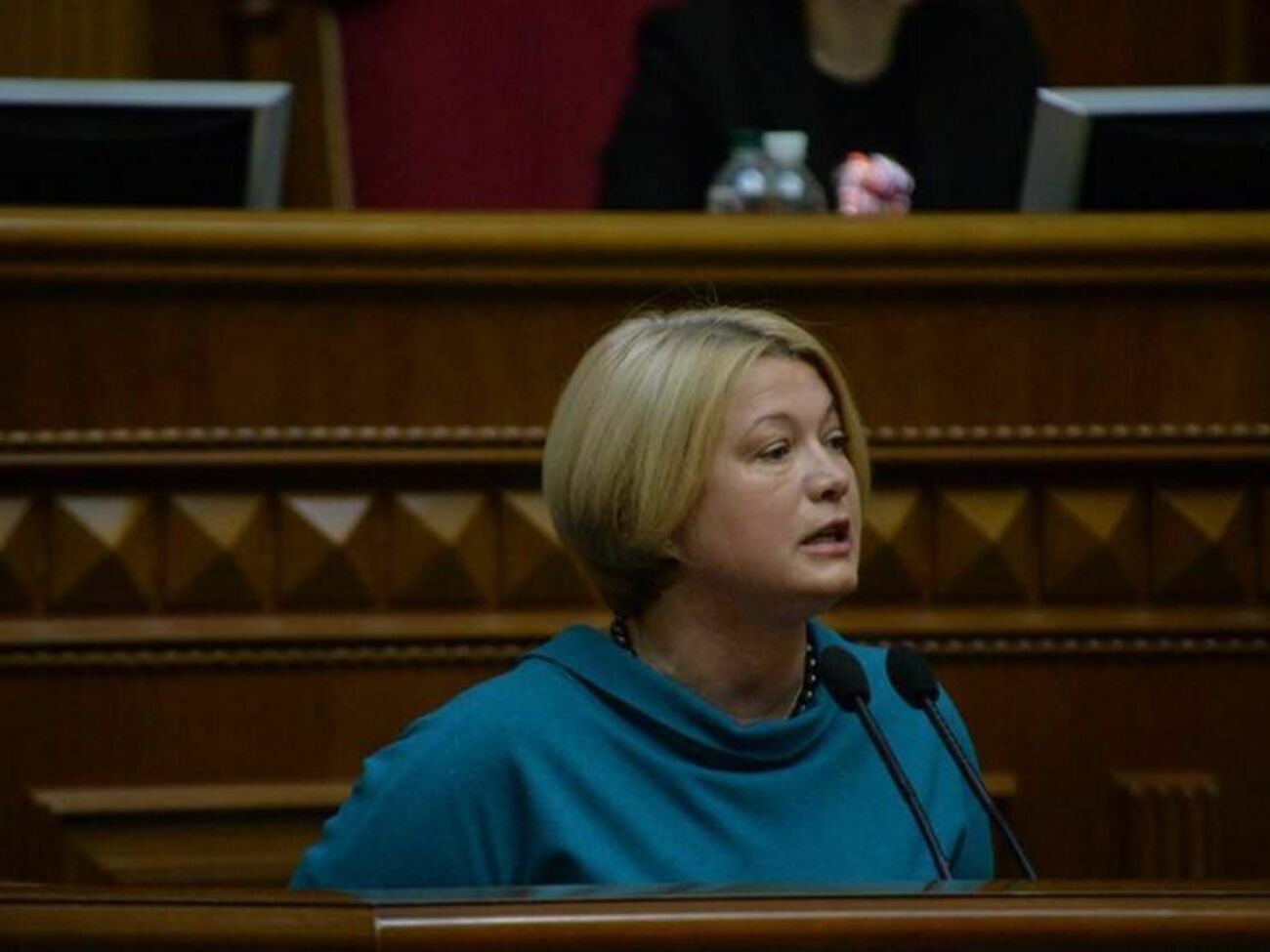 Геращенко: З&rsquo;ясувалося, що спікер ніяких офіційних повідомлень не бачив / не отримував, хоча від дня "підозри" пройшло вже не 24, а 124 години