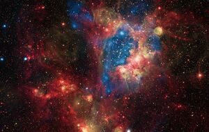 В этой галактике формируется много новых звезд, а некоторые из них крайне массивны