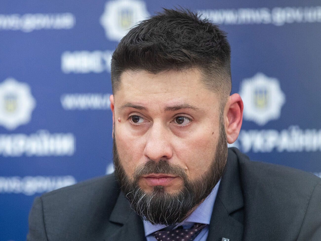 ЗМІ повідомляли, що Гогілашвілі має російський паспорт, сам він стверджує, що з 2019 року є лише громадянином України