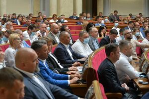 34,9% опитаних проти того, щоб усі нинішні українські політики відійшли від влади