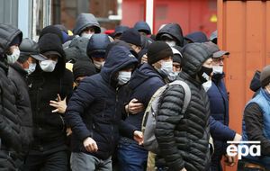 Трудових мігрантів без патенту можуть оштрафувати та вислати за межі РФ