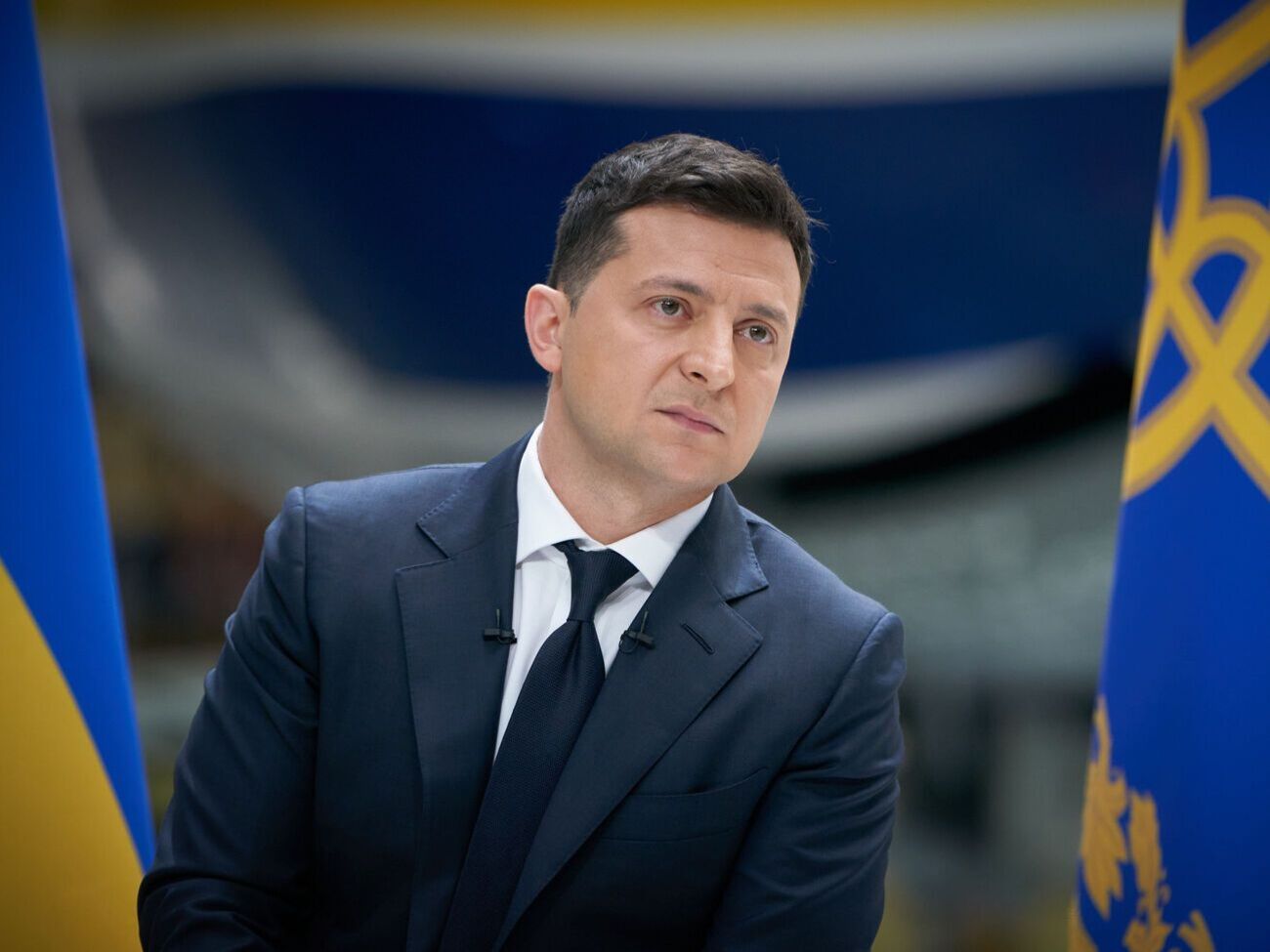 Зеленський ввів у дію рішення РНБО про санкції проти телеканалів "Перший незалежний" та UkrLive