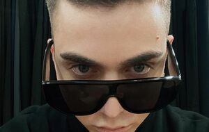 Melovin летом 2021 года совершил каминг-аут, заявив о своей бисексуальности