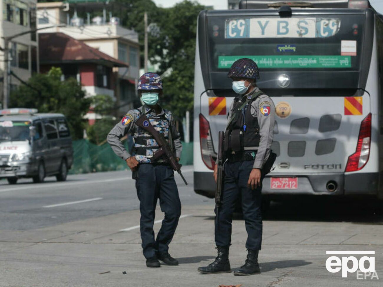 ЗМІ регулярно повідомляють про вбивства мирних жителів військовослужбовцями М'янми