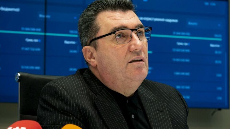 Після того як Путін захопив Крим, йому треба зафіксувати цю ситуацію, вважає Данілов (на фото)