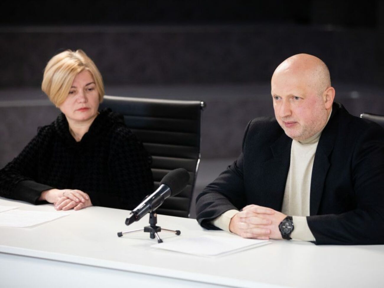 В "Европейской солидарности" обыски связывают с "угольным делом" 2014 года