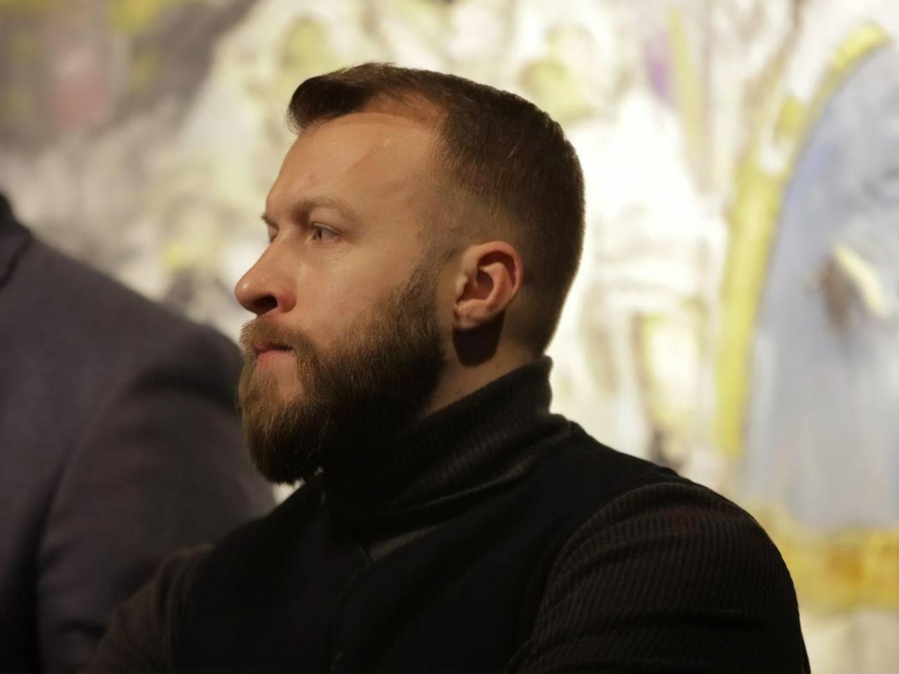 Максим Жорін: На відміну від Зеленського та Єрмака, жінки зараз проходять військову службу і без їхньої ініціативи
