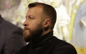 Максим Жорин: В отличие от Зеленского и Ермака, женщины сейчас проходят военную службу и без их инициативы