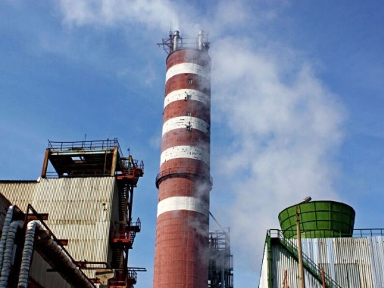 В 2018 году "ДнепрАзот" являлся монопольным производителем жидкого хлора в Украине