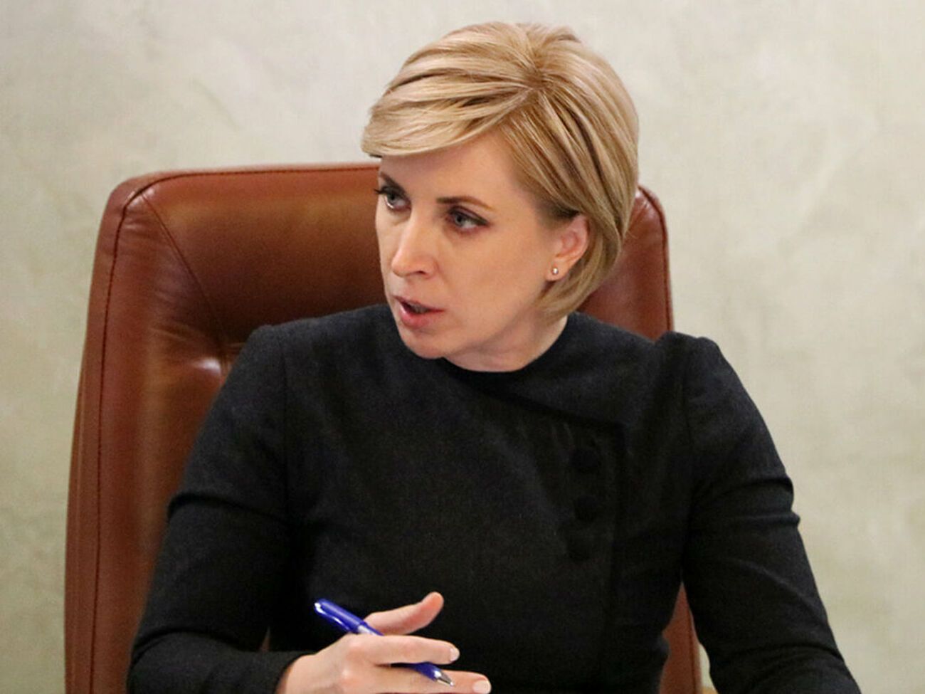 Вопрос о том, чтобы признать вакцины "Спутник" или "Спутник Лайт", вообще не стоит, отметила Верещук