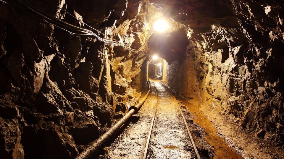 Гірника намагалися врятувати його колеги, але не змогли