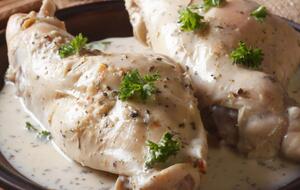 До готової страви можна додати сметану