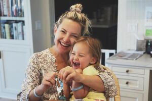 Видео Хадсон с дочерью Рани Роуз собрало более 1,2 млн лайков