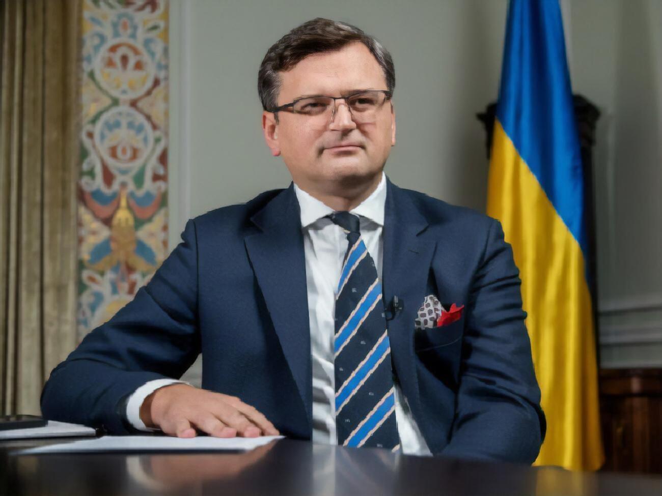 Для України поки що відкриті "вікна" НАТО, але не "двері", вважає Кулеба