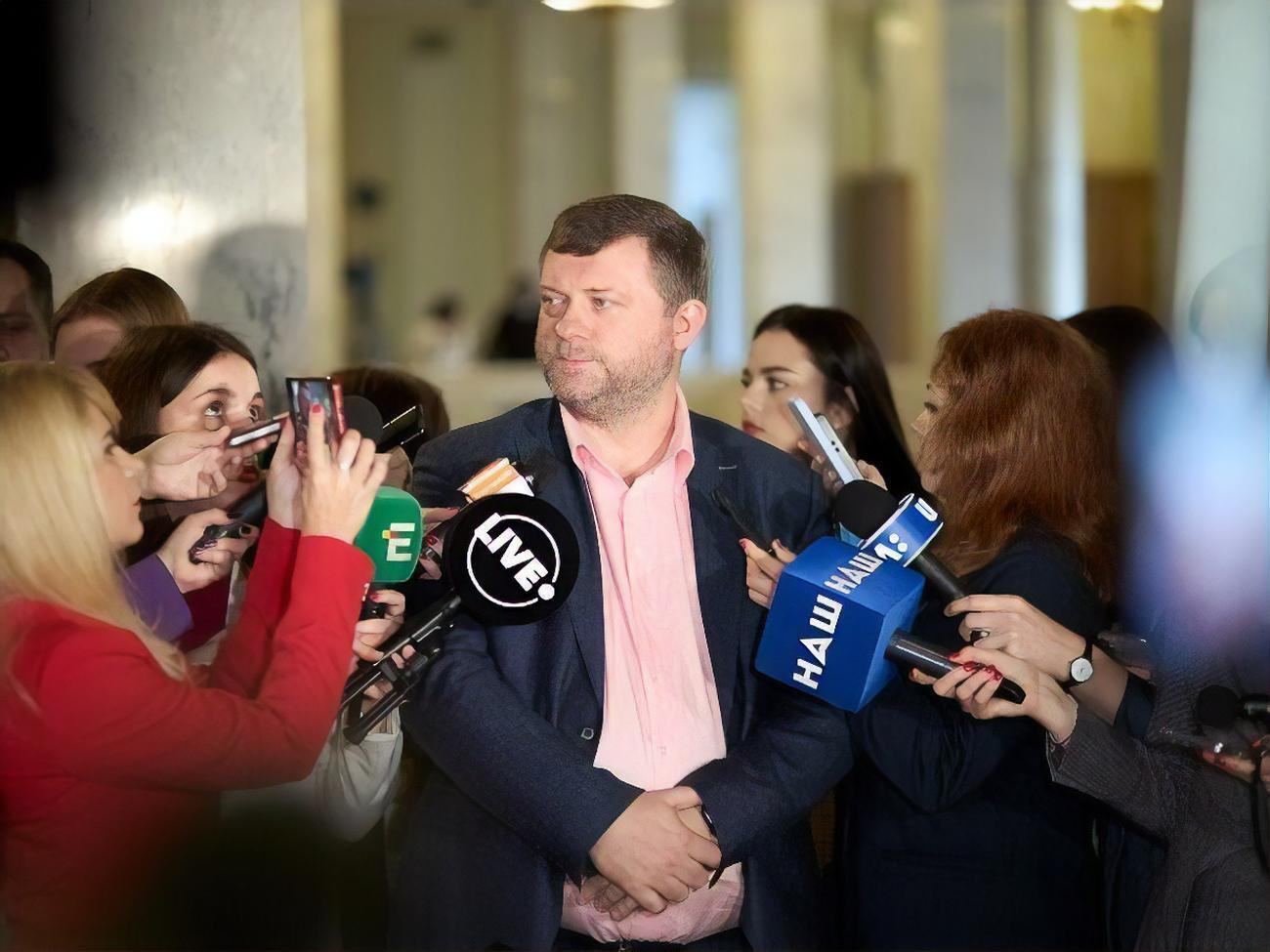 Об'єднання телеканалів різних форм власності в один холдинг Корнієнко називає "науковою фантастикою"