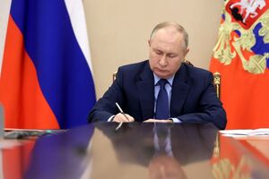 У Кремлі наголосили, що Путін (на фото) відповів на дзвінок