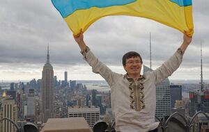 О нашей диаспоре раньше никто не думал. А Зеленский, предложив законопроект о множественном гражданстве, пошел против гарантированного хейта