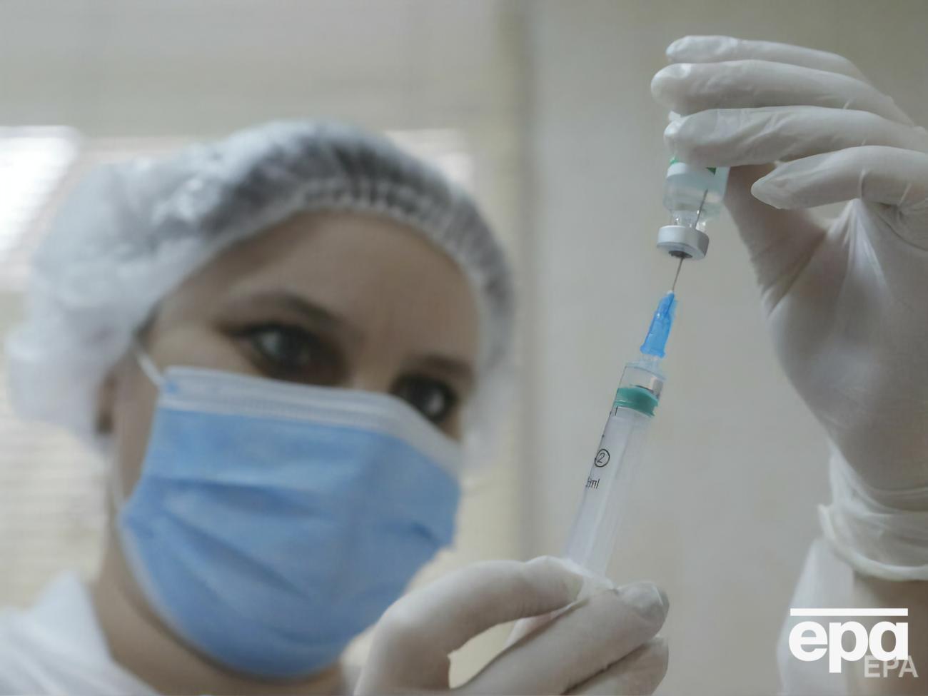 43,8% дорослого населення України отримали щонайменше одну дозу вакцини