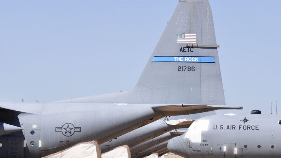 Над Україною пролетіли літак спостереження E-8C і літак розвідки RC-135V