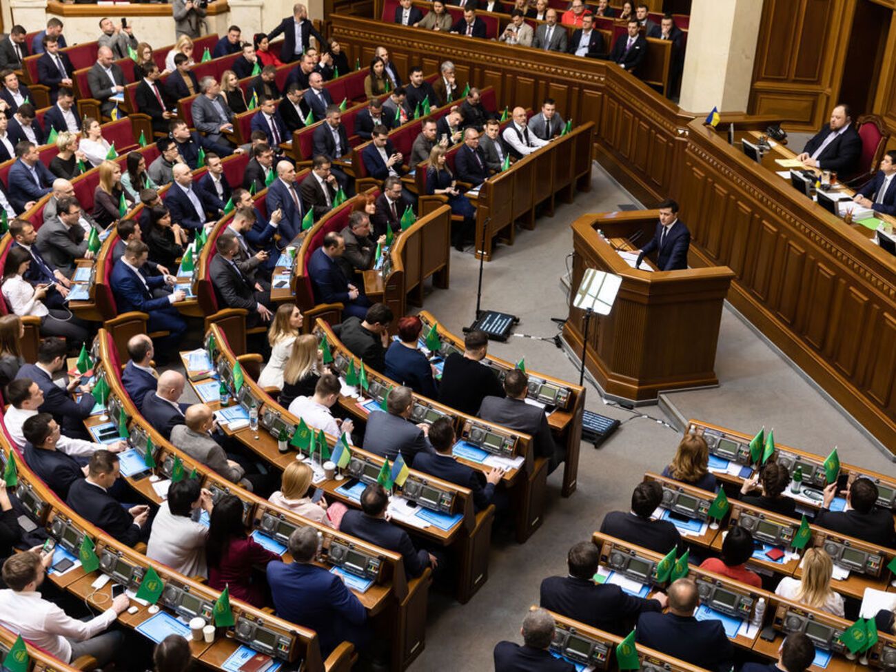 Чаще всего лишали выплат из-за прогулов депутатов от ОПЗЖ