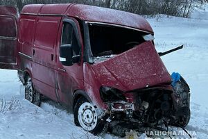 От полученных травм 39-летний водитель "Газели" погиб на месте